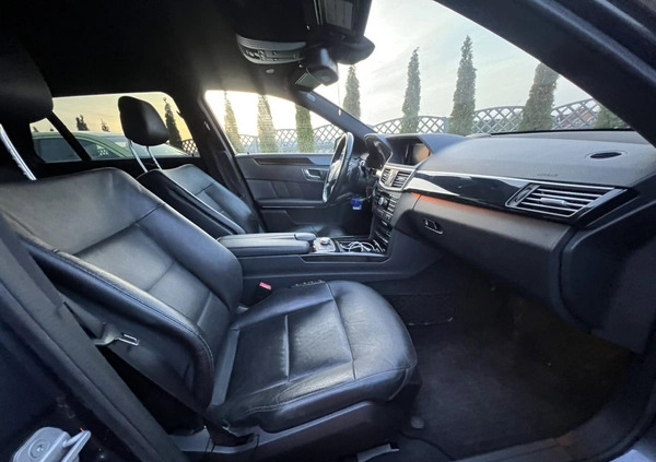 Mercedes-Benz Klasa E cena 41900 przebieg: 223000, rok produkcji 2010 z Koło małe 172